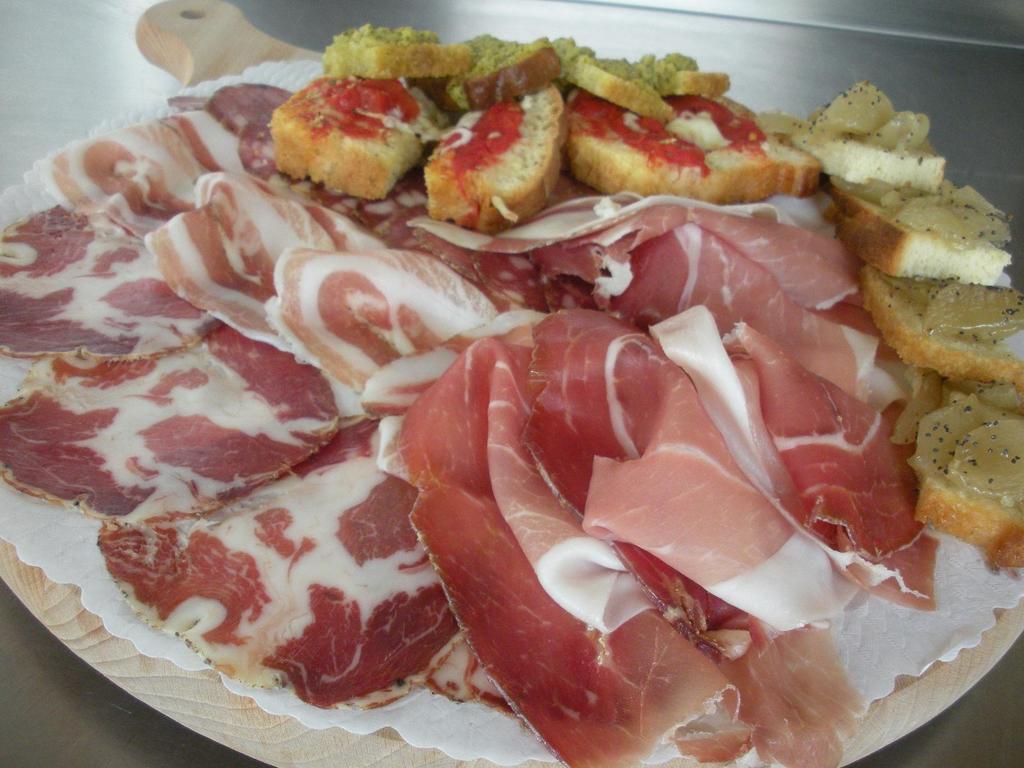 Agriturismo Perugini Bed & Breakfast Cesena Bagian luar foto