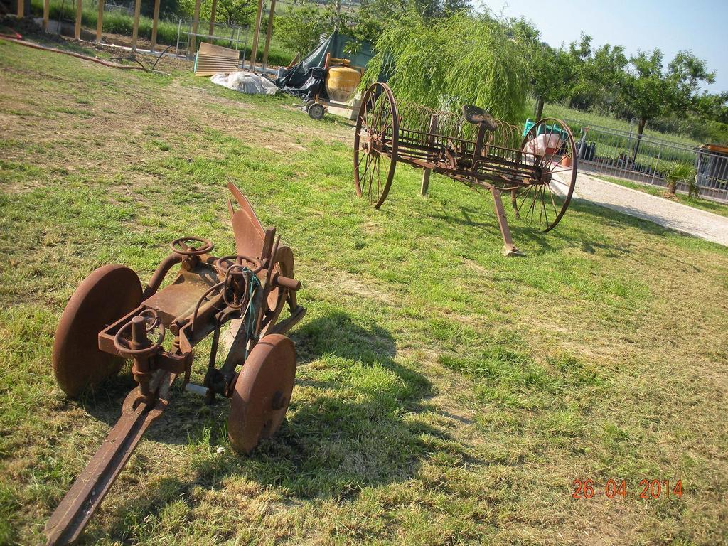 Agriturismo Perugini Bed & Breakfast Cesena Bagian luar foto